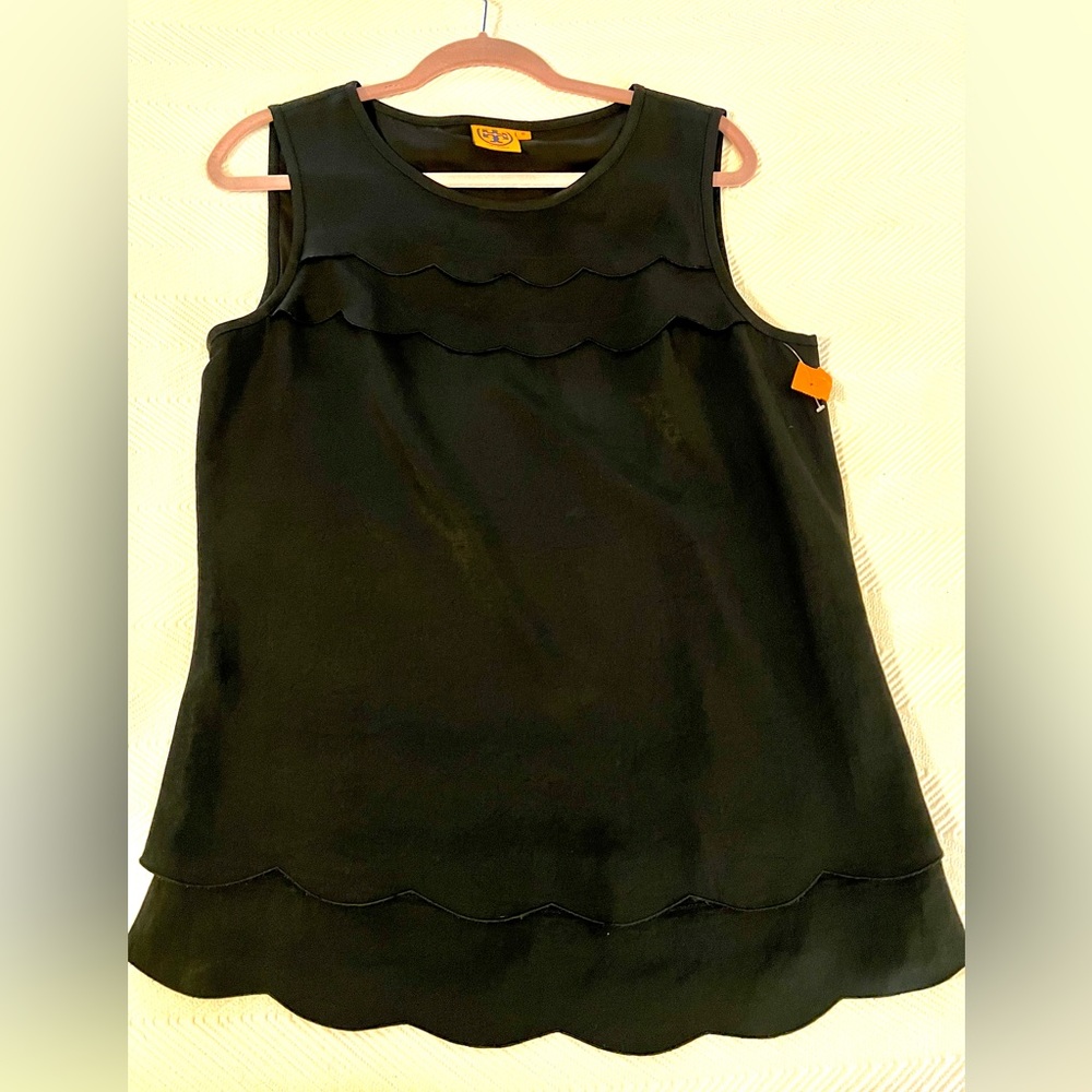Tory Burch black layered scalloped tank size 10